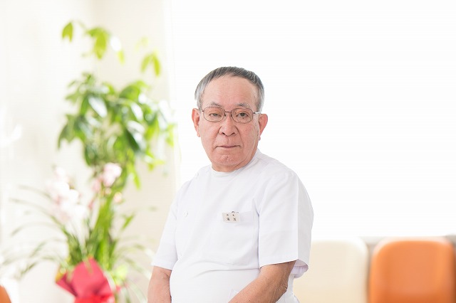 理事長　湯浅　涼